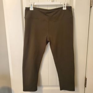 Fabletics olive green capri leggings size L